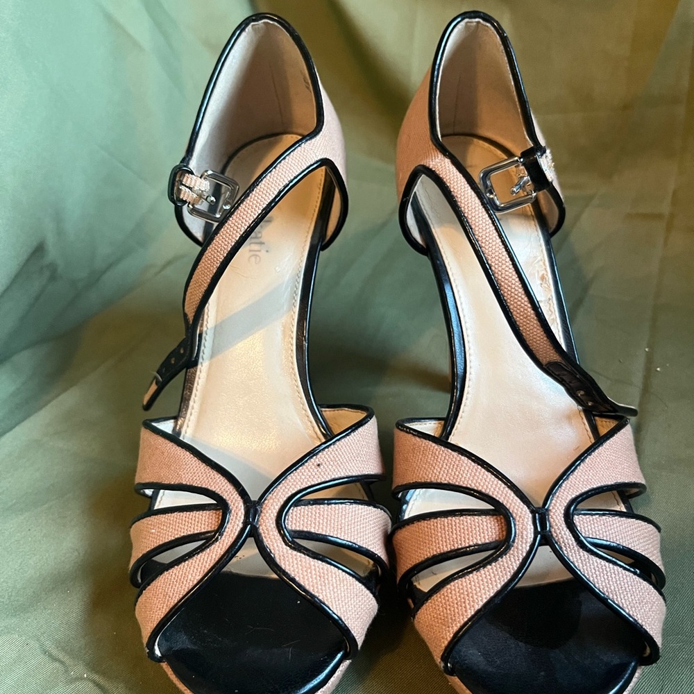 Kelly & Katie Black and Tan Strappy Heels